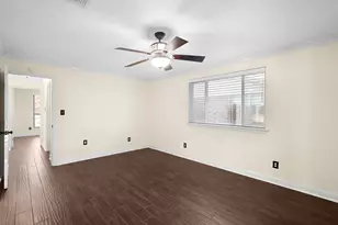 11611 Burlwood Dr, Houston, TX 77089 - Photo 7