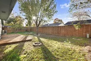 11611 Burlwood Dr, Houston, TX 77089 - Photo 15