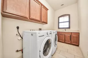 4827 Magnolia Bend Dr, Rosharon, TX 77583 - Photo 31