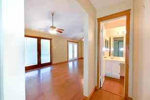 459 Village Creek Dr, Houston, TX 77598 - Photo 7