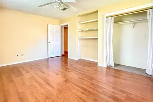 459 Village Creek Dr, Houston, TX 77598 - Photo 33