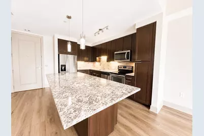 9787 Katy Freeway #1611, Houston, TX 77024 - Photo 5
