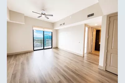 9787 Katy Freeway #1611, Houston, TX 77024 - Photo 7