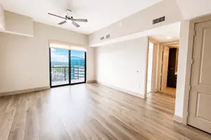 9787 Katy Fwy, Houston, TX 77024 - Photo 7