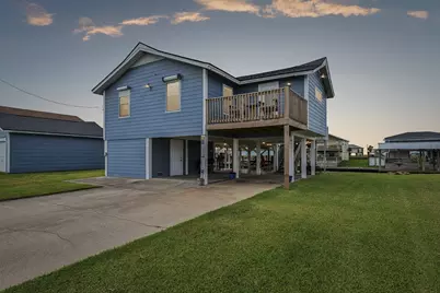 1221 Bay Street, Crystal Beach, TX 77650 - Photo 43
