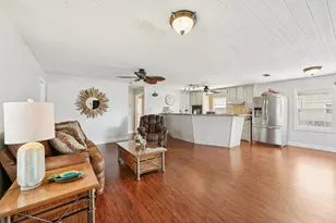 1221 Bay St, Crystal Beach, TX 77650 - Photo 7