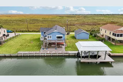 1221 Bay Street, Crystal Beach, TX 77650 - Photo 35