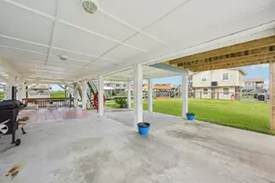 1221 Bay St, Crystal Beach, TX 77650 - Photo 41