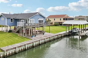 1221 Bay St, Crystal Beach, TX 77650 - Photo 39