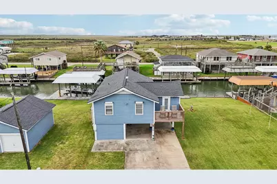 1221 Bay Street, Crystal Beach, TX 77650 - Photo 33
