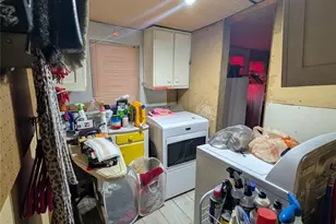 411 Center Way, Lake Jackson, TX 77566 - Photo 9