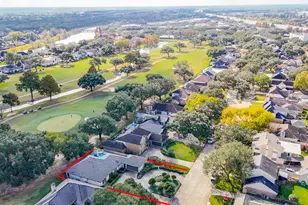 1750 N Country Club Blvd, Sugar Land, TX 77478 - Photo 33