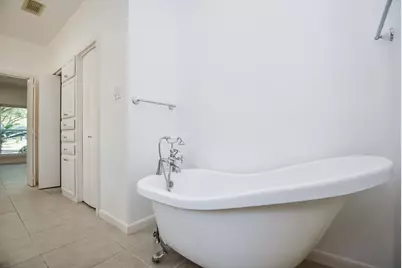 1750 N Country Club Boulevard, Sugar Land, TX 77478 - Photo 19