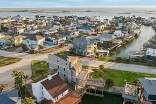 1854 Tiki Dr, Tiki Island, TX 77554 - Photo 45