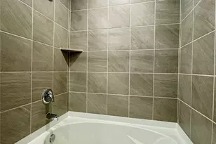 1746 Windstone Rdg Dr, Houston, TX 77067 - Photo 9