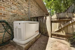 6 Culverdale Pl, The Woodlands, TX 77382 - Photo 39