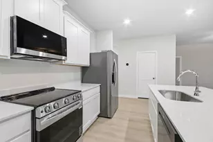541 Shoreview Dr, Conroe, TX 77303 - Photo 11