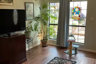 5217 Arboles Dr, Houston, TX 77035 - Photo 5