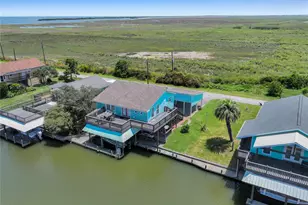 1205 Bay St, Crystal Beach, TX 77650 - Photo 35