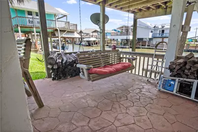 1205 Bay Street, Crystal Beach, TX 77650 - Photo 23
