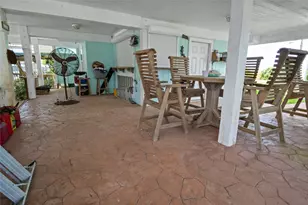 1205 Bay St, Crystal Beach, TX 77650 - Photo 25