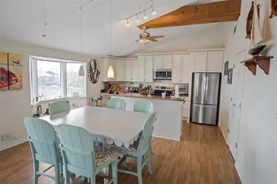 1205 Bay Street, Crystal Beach, TX 77650 - Photo 7
