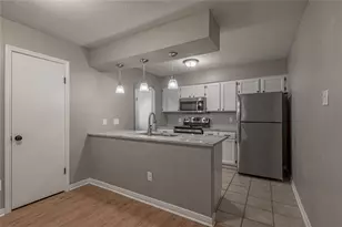 2402 Sycamore Ave, Huntsville, TX 77340 - Photo 11