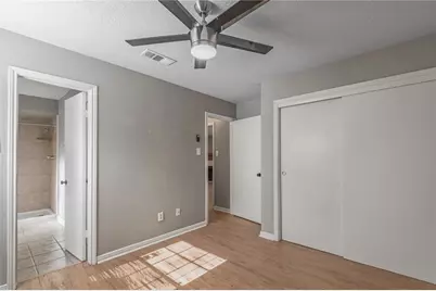 2402 Sycamore Avenue #E2, Huntsville, TX 77340 - Photo 19