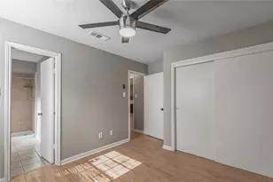 2402 Sycamore Ave, Huntsville, TX 77340 - Photo 19