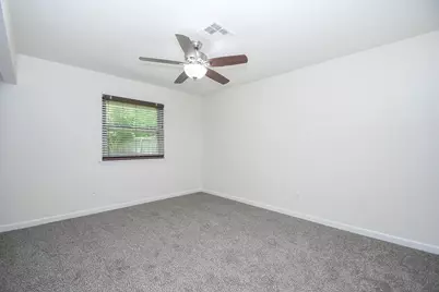 1215 Pinecroft Drive, Sugar Land, TX 77498 - Photo 19