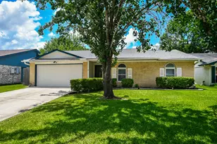 1215 Pinecroft Dr, Sugar Land, TX 77498 - Photo 33