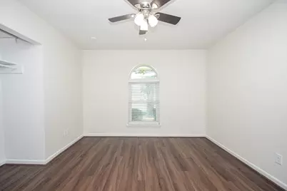 1215 Pinecroft Drive, Sugar Land, TX 77498 - Photo 27
