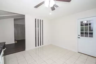 1215 Pinecroft Dr, Sugar Land, TX 77498 - Photo 17