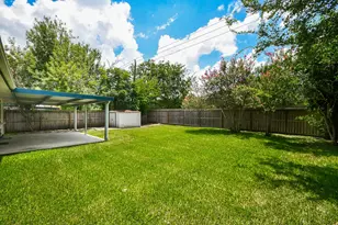 1215 Pinecroft Dr, Sugar Land, TX 77498 - Photo 3
