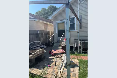 5107 Avenue Q 1/2, Galveston, TX 77551 - Photo 5