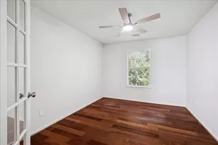 30 Jewelsford Dr, The Woodlands, TX 77382 - Photo 17