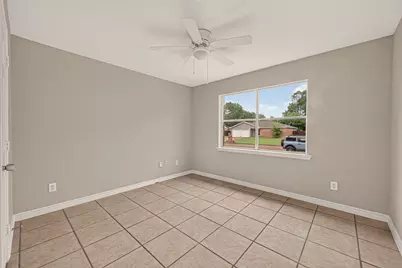 8607 Valley Forest Drive, Houston, TX 77078 - Photo 11