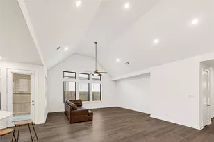 12331 Palmetto Dr, Mont Belvieu, TX 77523 - Photo 15