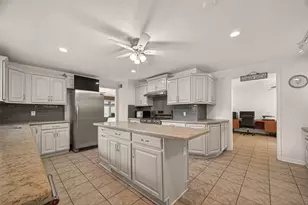 2307 Oleander Dr, Dickinson, TX 77539 - Photo 19