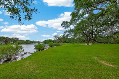 2307 Oleander Drive, Dickinson, TX 77539 - Photo 39