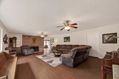 2307 Oleander Drive, Dickinson, TX 77539 - Photo 7