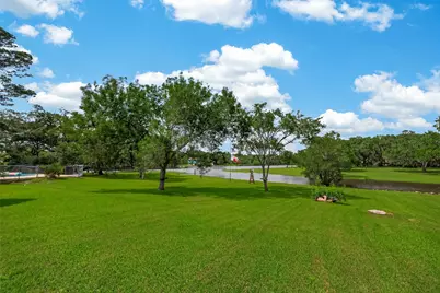 2307 Oleander Drive, Dickinson, TX 77539 - Photo 41