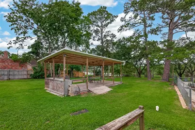 2307 Oleander Drive, Dickinson, TX 77539 - Photo 15