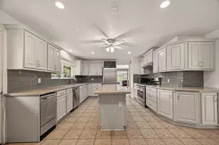 2307 Oleander Dr, Dickinson, TX 77539 - Photo 21