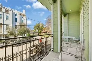 2736 Cortlandt St, Houston, TX 77008 - Photo 9