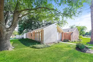 6222 Maywood Forest Dr, Houston, TX 77088 - Photo 3