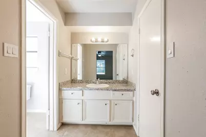 6222 Maywood Forest Drive, Houston, TX 77088 - Photo 17