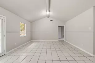 5239 Selinsky Rd, Houston, TX 77048 - Photo 5