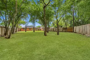 5239 Selinsky Rd, Houston, TX 77048 - Photo 17