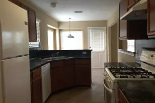 2931 Steelhead Dr, Houston, TX 77045 - Photo 3